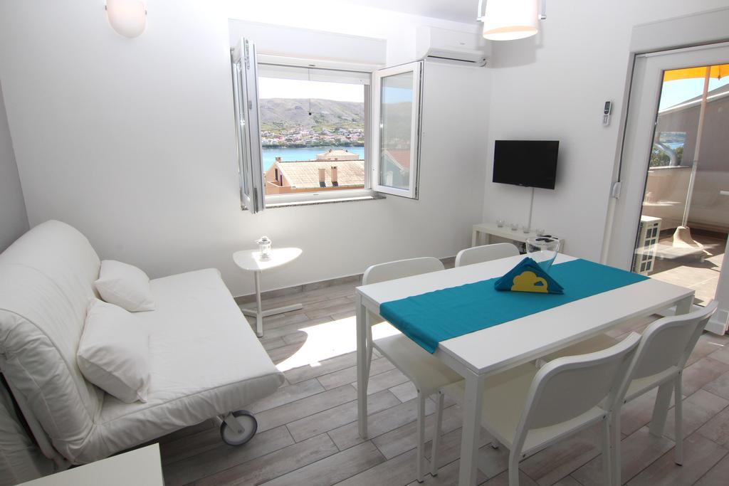 Apartment Villa Franci パグ エクステリア 写真